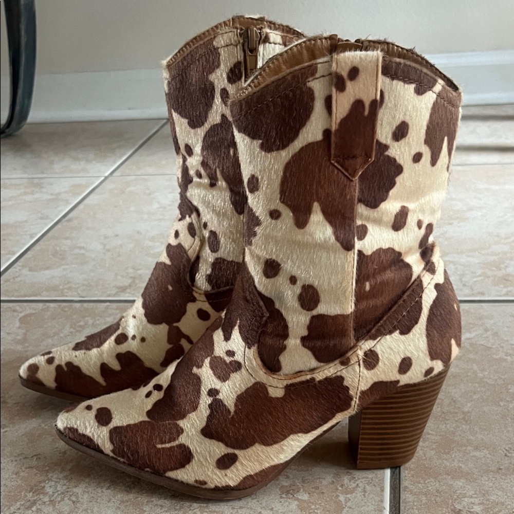 Stylish Cow Print Heeled Boots